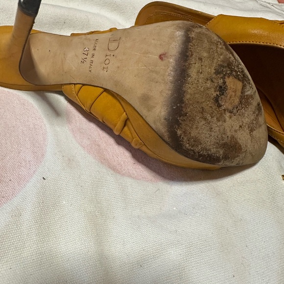 Christian Dior Gipsy Sling-back Heels Camel, 37.5 - Picture 6 of 7